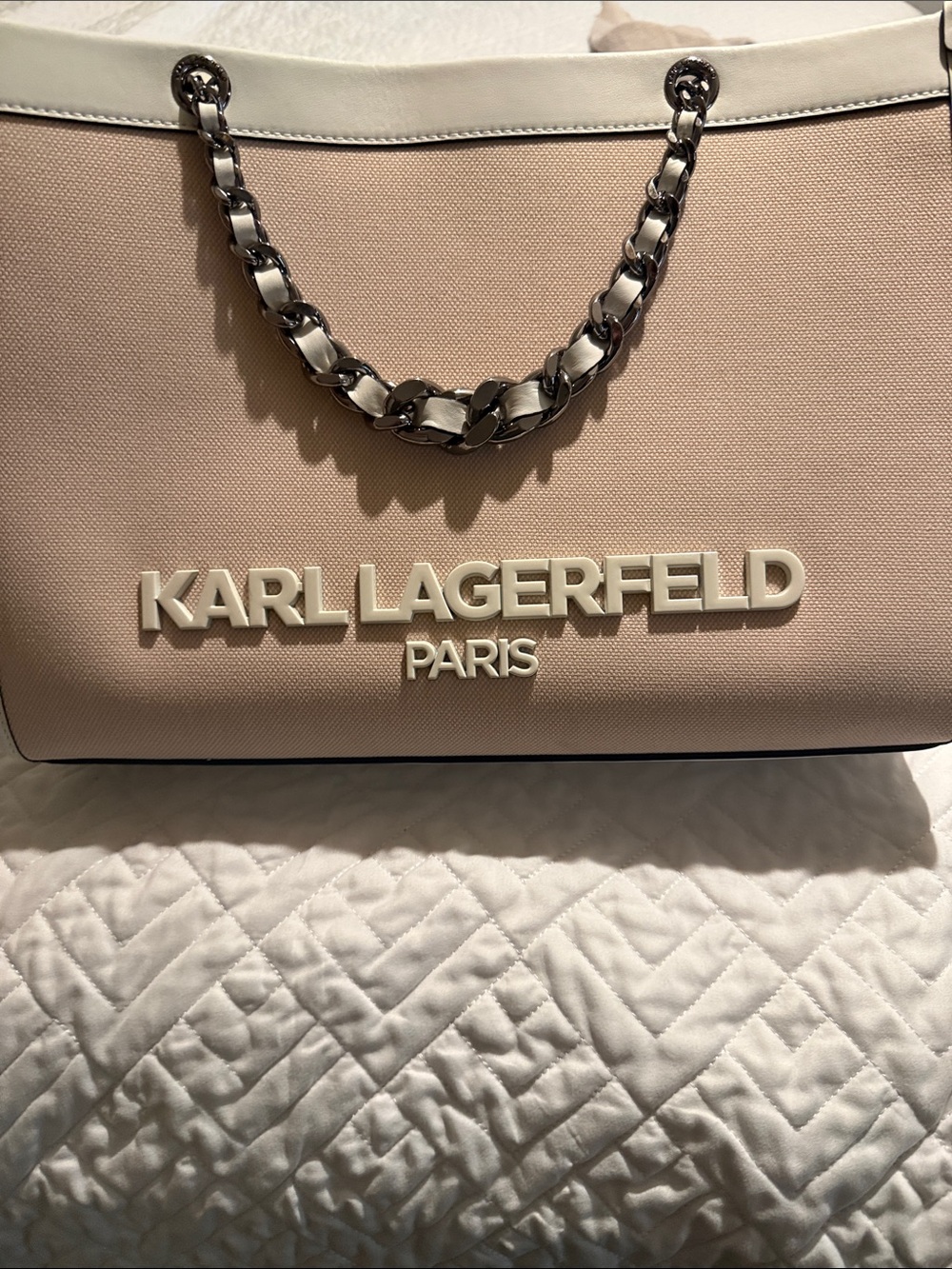 Karl Lagerfeld Light Beige and White Chain-Handle Tote with dust bag - Picture 13 of 13